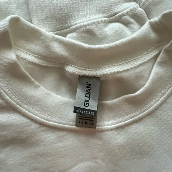 Gildan Taylor Swift Eras Tour White Crewneck Sweatshirt Size M in EUC Unisex - Picture 3 of 4